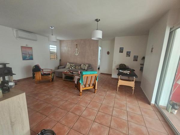 Exclusivité – 3 villas louées à Baie-Mahault :  investissement sécurisé