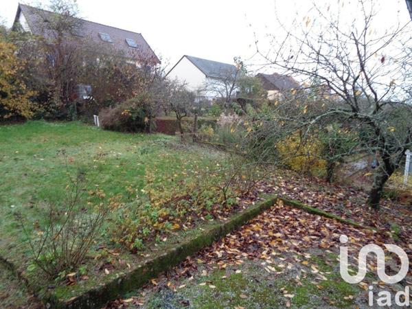 Maison 3 pièces de 75 m² à Sillé-le-Guillaume (72140)