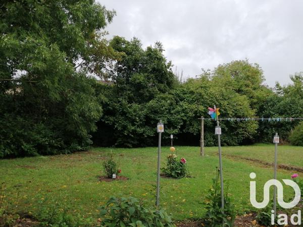 Maison 3 pièces de 75 m² à Sillé-le-Guillaume (72140)