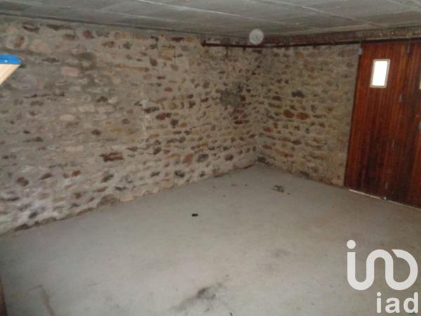 Maison 3 pièces de 75 m² à Sillé-le-Guillaume (72140)