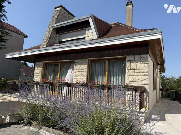 Clamart- Limite Meudon - Maison familaile au calme - 4 Chambres - Garage