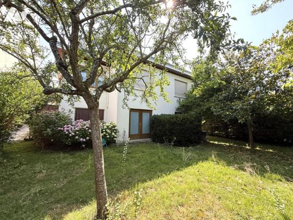Clamart- Limite Meudon - Maison familaile au calme - 4 Chambres - Garage