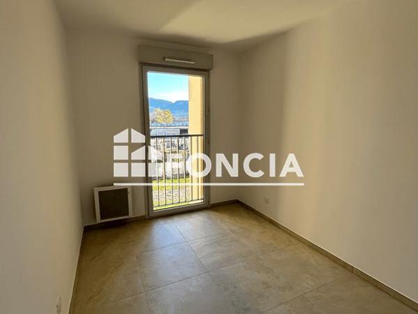 Location Appartement 4 pièces 77.26 m² - RENE CASSIN Trets 13530