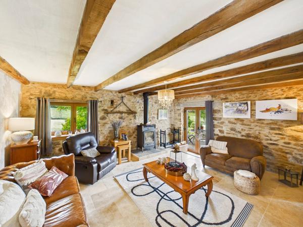 La Belle Vie vous attend ! Magnifique grange rénovée, seconde maison et piscine