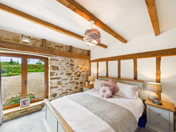 La Belle Vie vous attend ! Magnifique grange rénovée, seconde maison et piscine