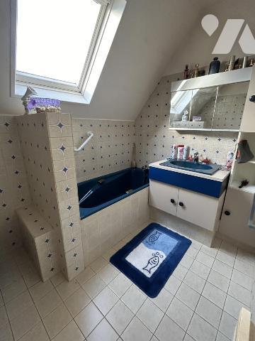 Maison Bois-Guillaume, dans une rue calme, proche commodités, bus et commerces