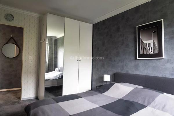 Location                                                      Appartement
                        
                     2 pièces                      44 m2                     à Saint-Grégoire