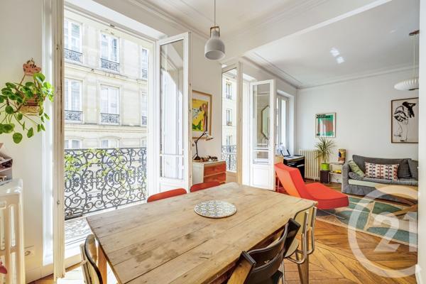Appartement à vendre  4 pièces - 77 m 2   PARIS  - 75018