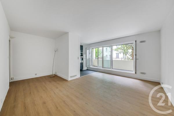 Appartement F1 à vendre  1 pièce - 32,51 m 2   PARIS  - 75019