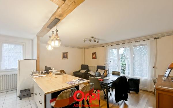 Appartement à vendre    3 pièces • 61 m2 Montluçon