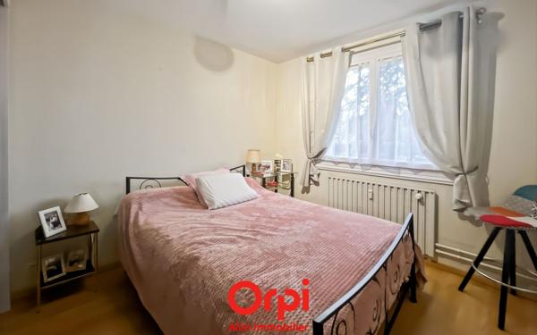 Appartement à vendre    3 pièces • 61 m2 Montluçon