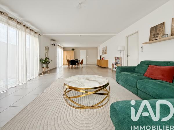 Maison à vendre 7 pièces 147 m² Vaux-le-Pénil