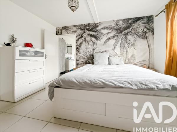 Maison à vendre 7 pièces 147 m² Vaux-le-Pénil