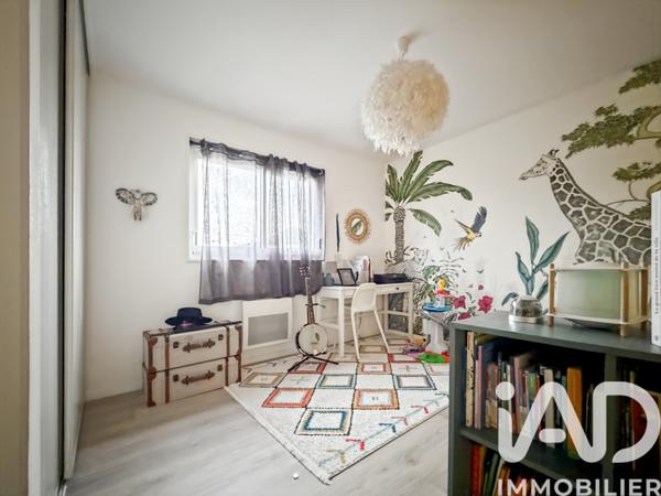 Maison à vendre 7 pièces 147 m² Vaux-le-Pénil