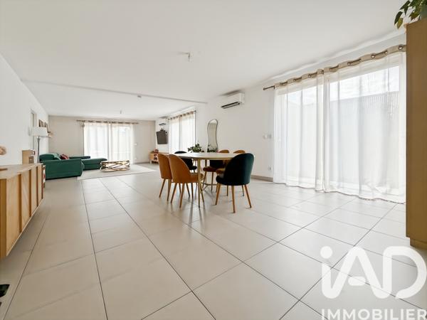 Maison à vendre 7 pièces 147 m² Vaux-le-Pénil