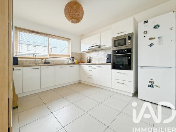 Maison à vendre 7 pièces 147 m² Vaux-le-Pénil