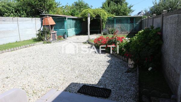 A 10 min à pied du Sillon, écoles et commerces.