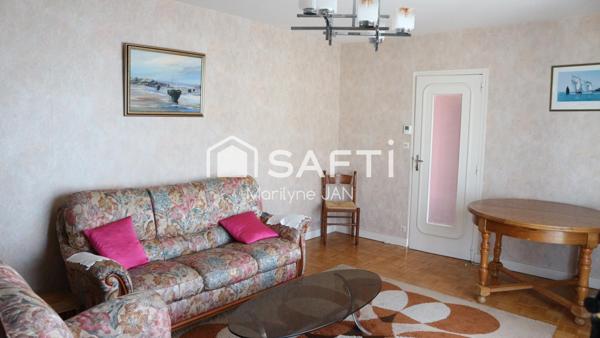 A 10 min à pied du Sillon, écoles et commerces.