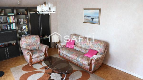 A 10 min à pied du Sillon, écoles et commerces.