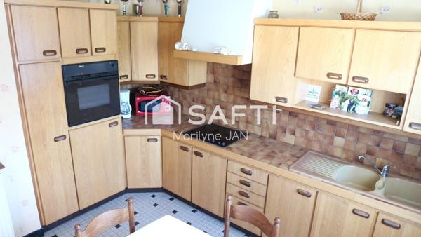 A 10 min à pied du Sillon, écoles et commerces.