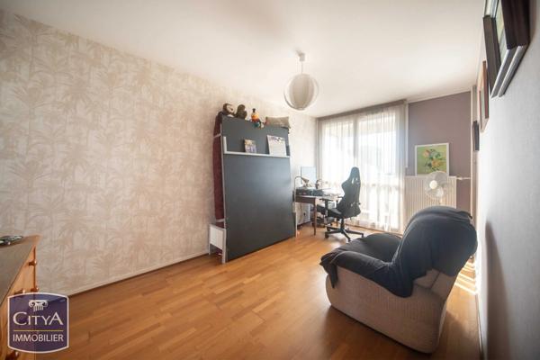 Appartement à vendre 5 pièces 96.01m² Mâcon (71000)