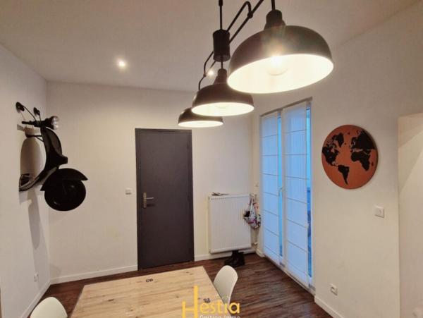 Colocation chambre avec SDB privée dans agréable maison avec terrasse à Lille