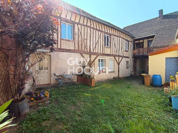 ANCIEN RÉNOVÉ EN CENTRE-VILLE