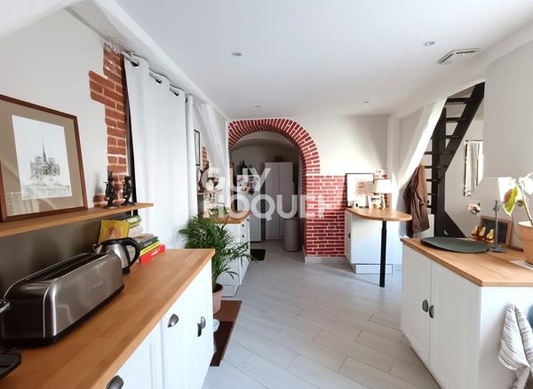 ANCIEN RÉNOVÉ EN CENTRE-VILLE