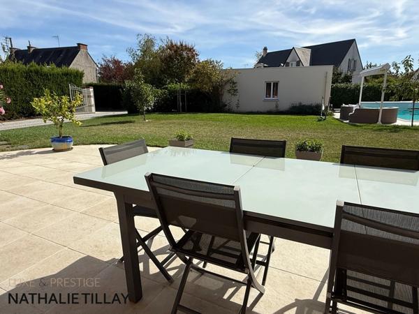 SAINT PRYVE SAINT MESMIN, maison a vendre, piscine et jardin