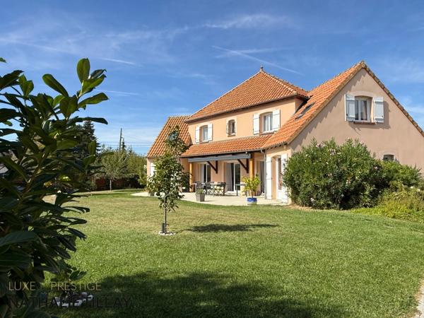 SAINT PRYVE SAINT MESMIN, maison a vendre, piscine et jardin