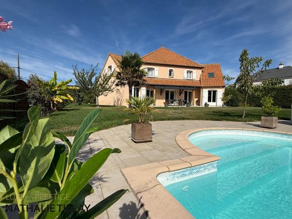 SAINT PRYVE SAINT MESMIN, maison a vendre, piscine et jardin