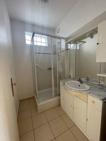 TROYES – APPARTEMENT TYPE 2 AVEC GARAGE