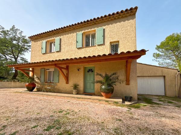 Rocbaron (83136) Maison 110m², 4 chambres, 600m² de terrain, bout d'impasse.