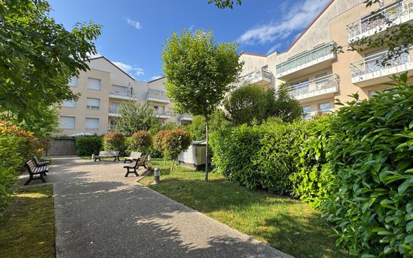 Appartement à vendre    2 pièces • 40,08 m2 Trappes