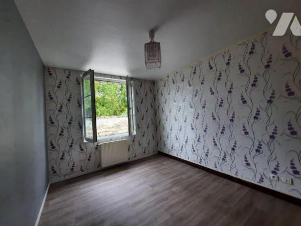 VAILLY-SUR-AISNE : IDEAL PREMIER ACHAT OU INVESTISSEMENT LOCATIF

Sur la commune de Vailly-su...