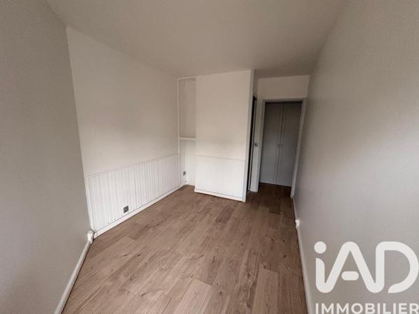 Location appartement 5 pièces 91 m² Évry