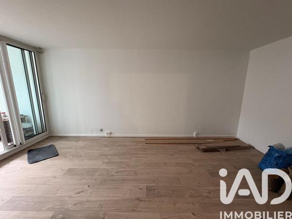 Location appartement 5 pièces 91 m² Évry