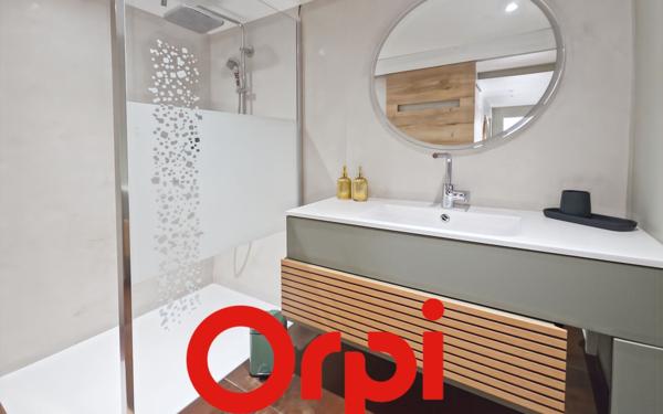 Appartement à vendre    3 pièces • 53,75 m2 Bandol