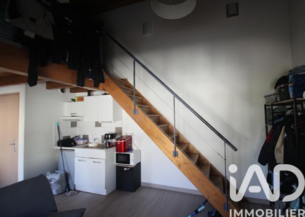 Immeuble à vendre 74 m² Saintes