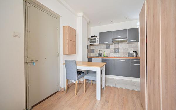 Appartement à vendre    2 pièces • 29,16 m2 Paris 20