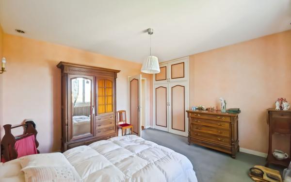 Maison à vendre    5 pièces • 166 m2 Verfeil