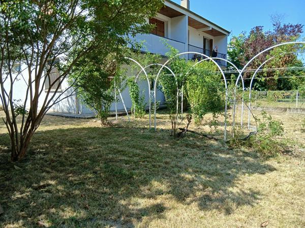 Maison T4 avec garage et jardin