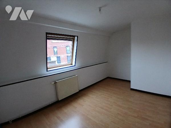 Maison de ville 3ch environ 80m² avec extérieur, idéal investisseur ou première acquisition