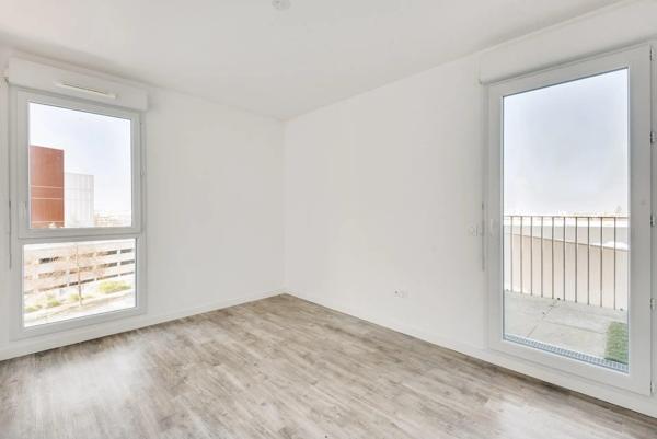Spacieux 3 pièces avec terrasses à Romainville