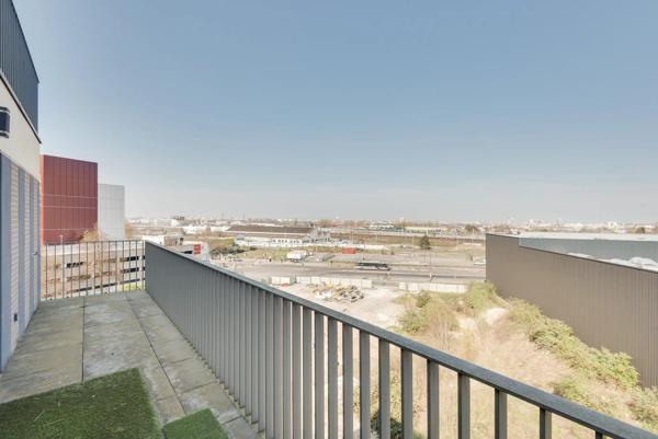 Spacieux 3 pièces avec terrasses à Romainville