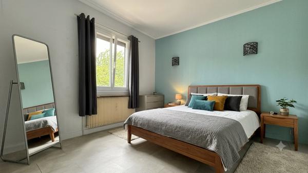 Maison Corbeil Essonnes 5 pièce(s) 130.56 m2