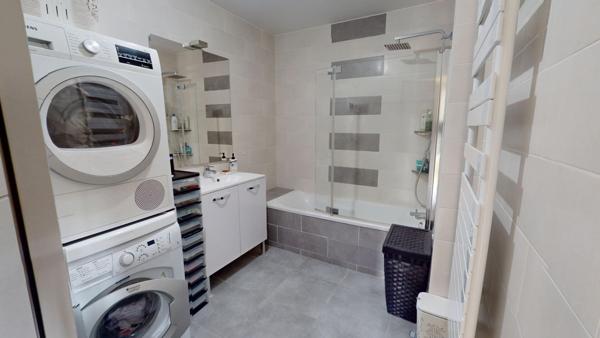 Appartement Ambérieu En Bugey 3 pièces 69 m2 avec terrasse et garage