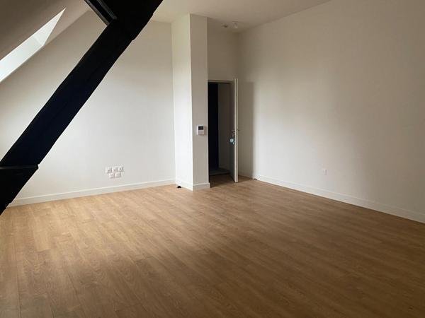 A LOUER : T3 à ROUBAIX • Boulevard Lacordaire - Résidence Barbieux • 860 € CC • Réf. 839-A207