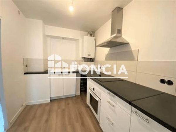 Location Appartement 4 pièces 98.6 m² - 2 RUE BRAUHAUBAN Tarbes 65000