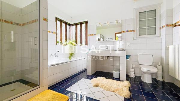 1985, très bon état (proche du neuf), charme